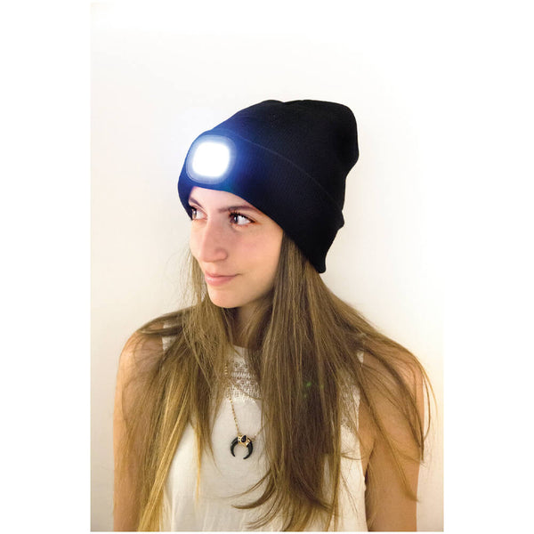 Beanie hat with an LED light with three settings, powered by 2 x CR2032 batteries for up to 15 hours of light.